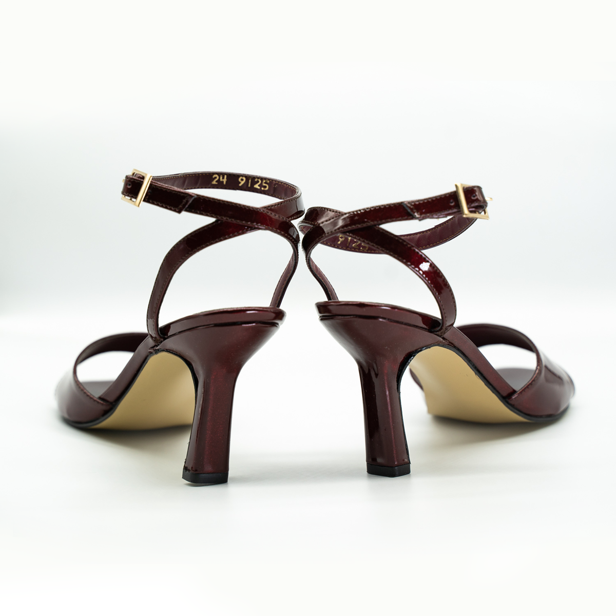 Zapatilla Abierta Tacon Delgado Con Pulsera -Merlot-25