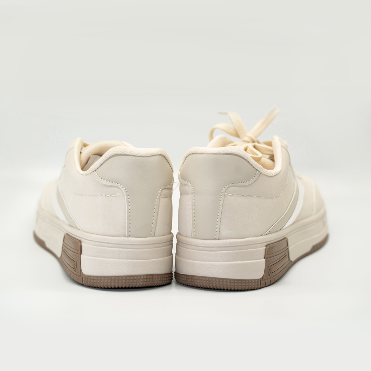Tenis Con Plataforma Corrida Básico Latte-812