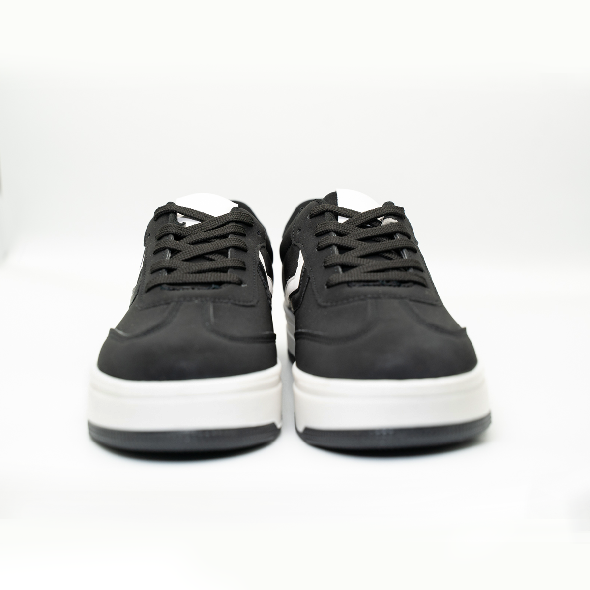 Tenis Con Plataforma Corrida Básico Negro-812