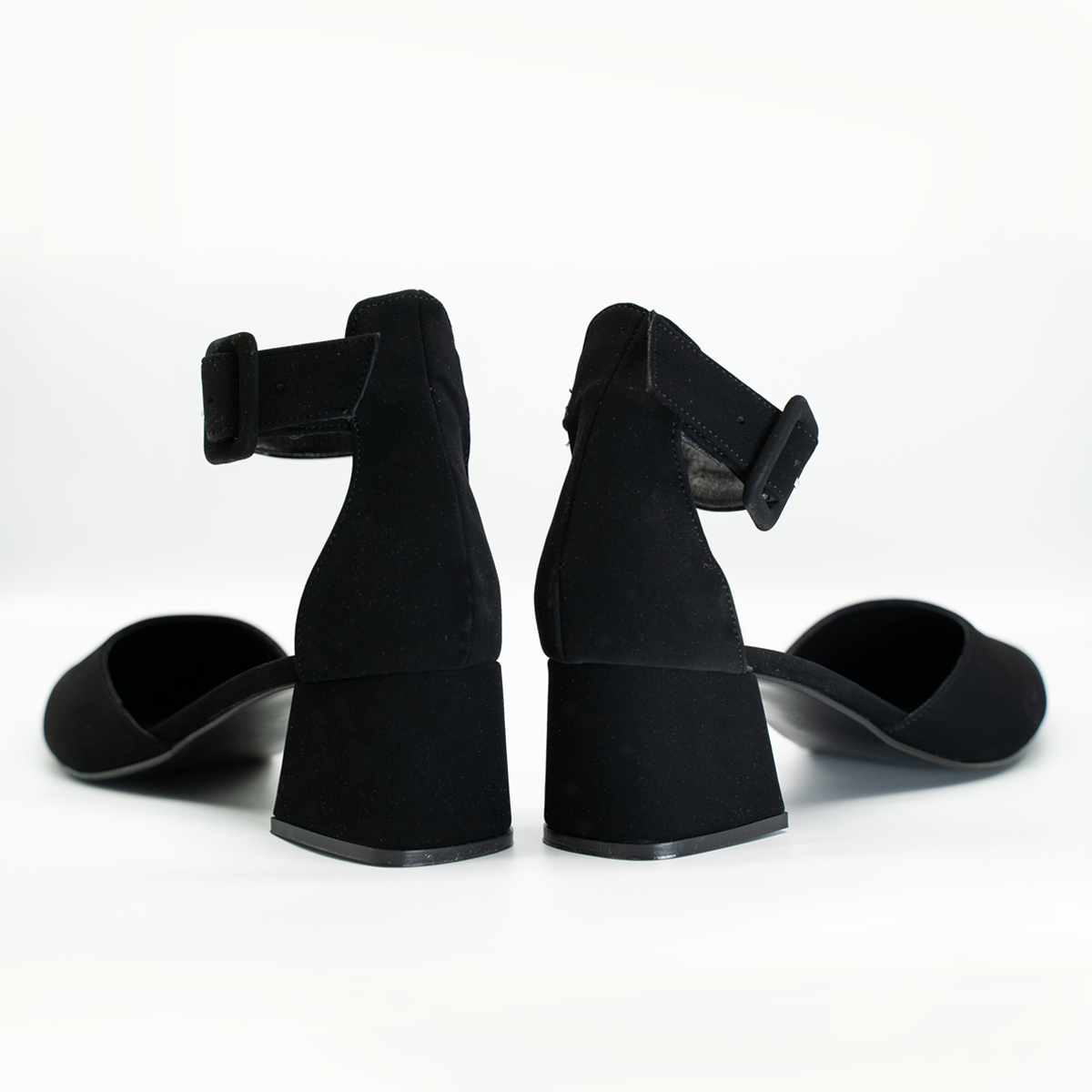 Zapatilla Puntal Básica Buck Negro Tacon Bajo- 20