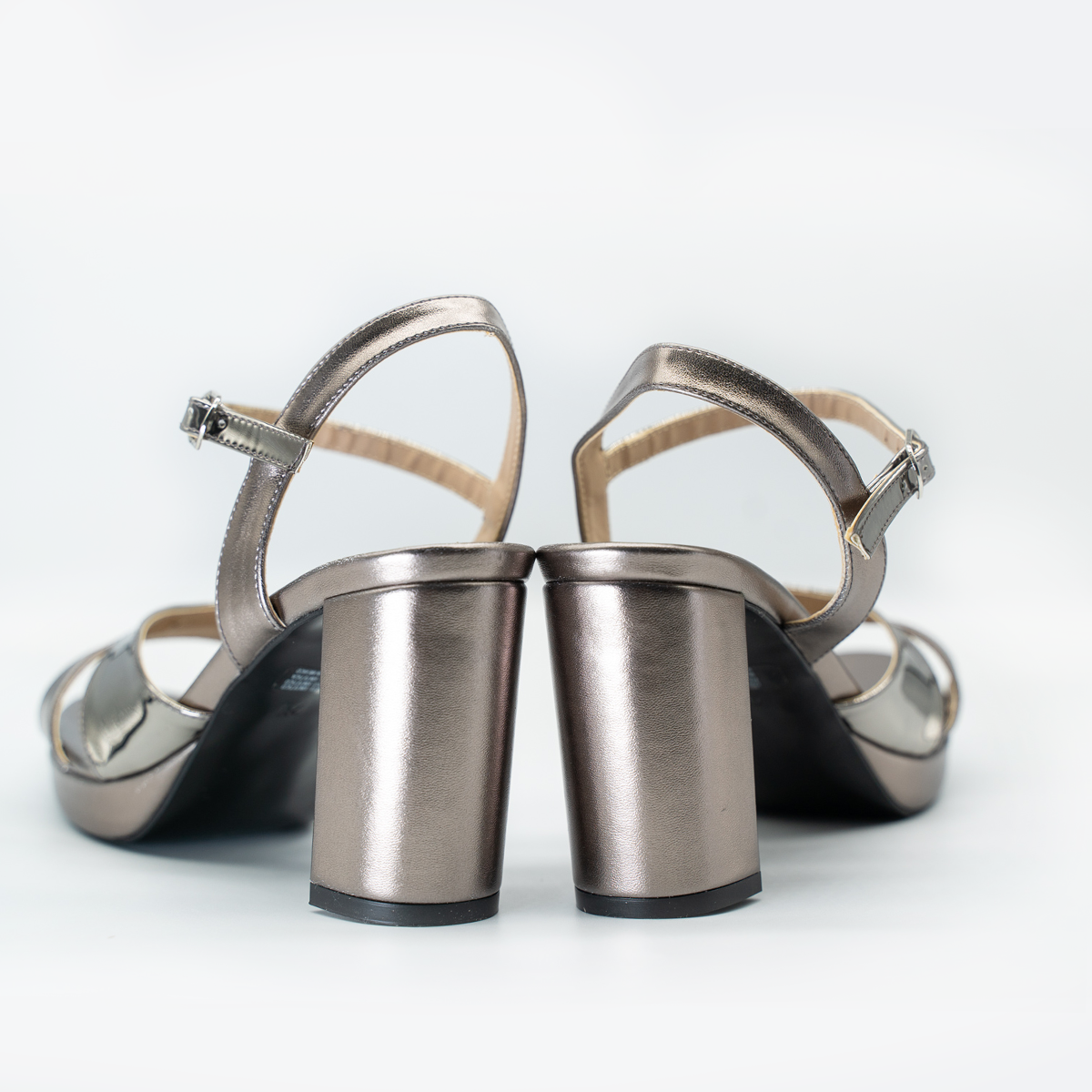 Zapatilla Cruzada con Plataforma Cómoda Tacón Ancho Inox-44