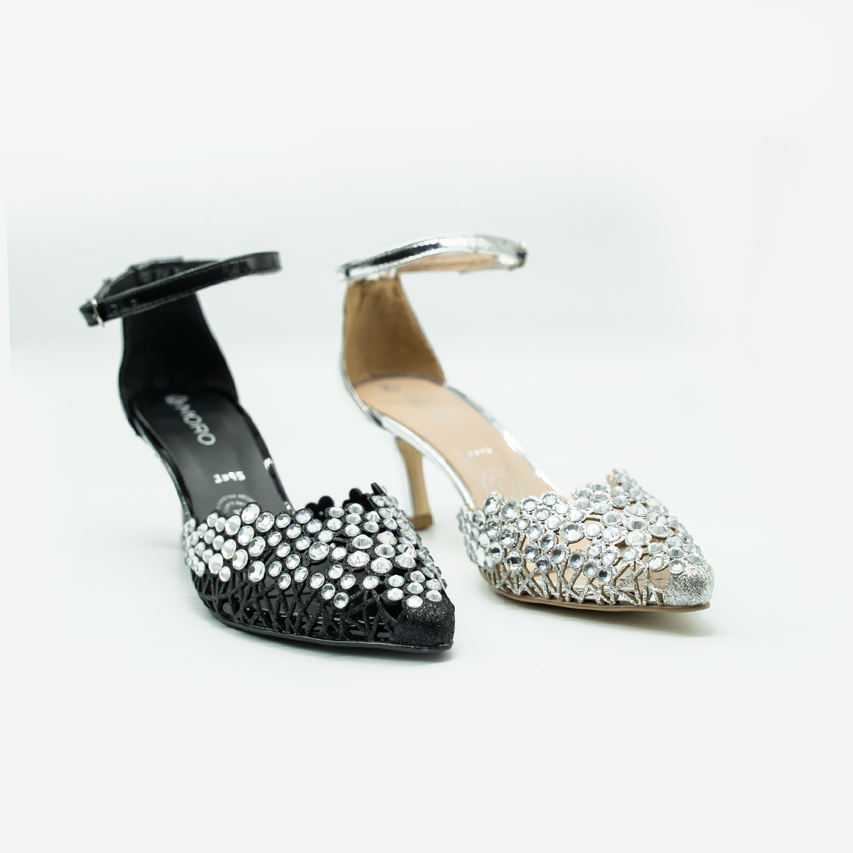 Zapatillas Elegantes con Pedrería Brillante y Tacón Delicado –Negro-85