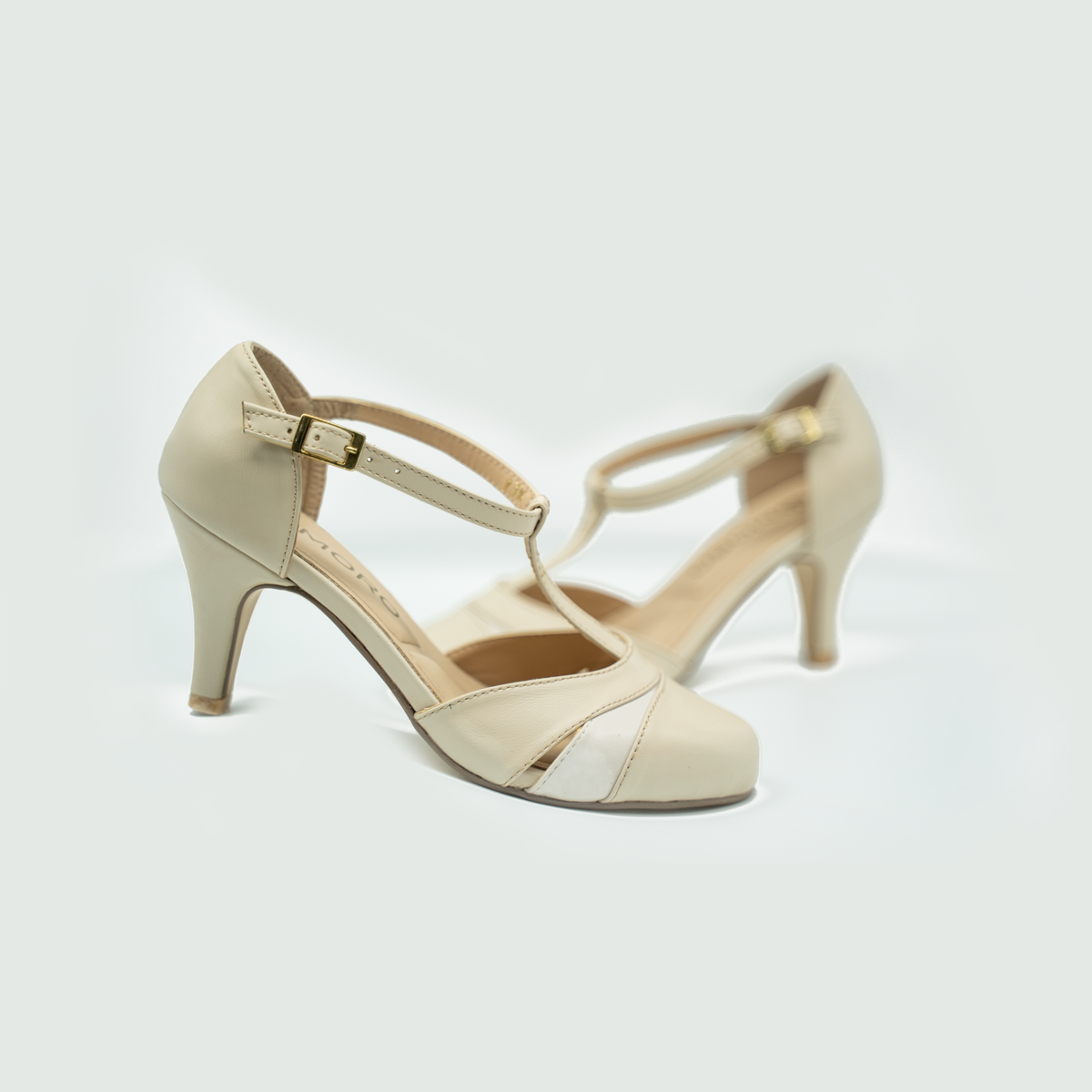 Tacón Elegante Beige con Pulsera T – Sofisticación Clásica que Eleva tu Estilo-30