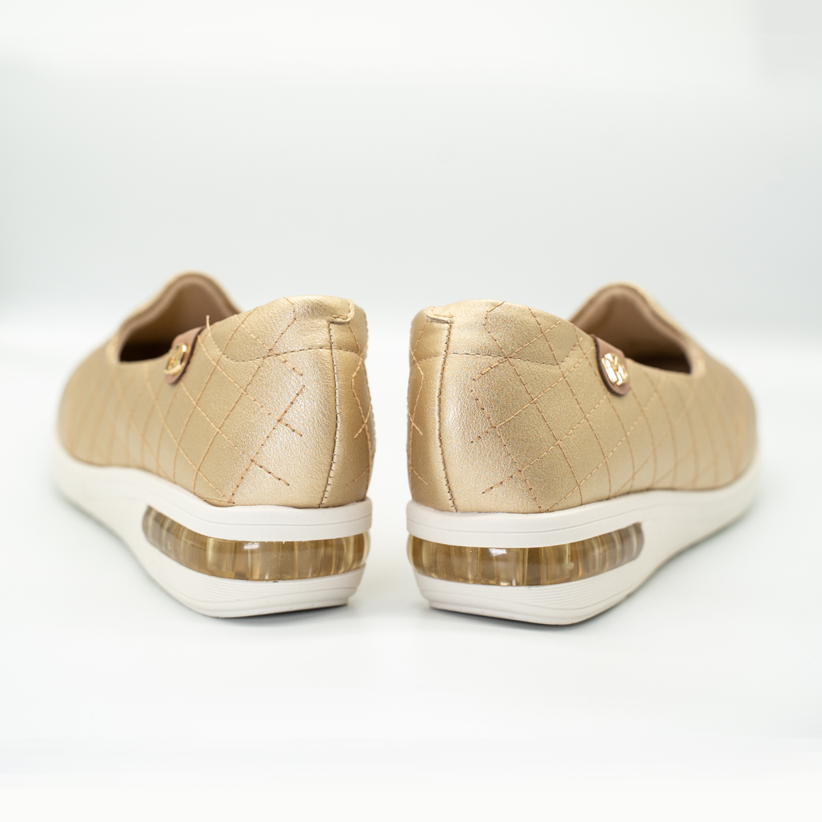 Zapato Confort Cómodo Tacon Corrido Dorado- 42