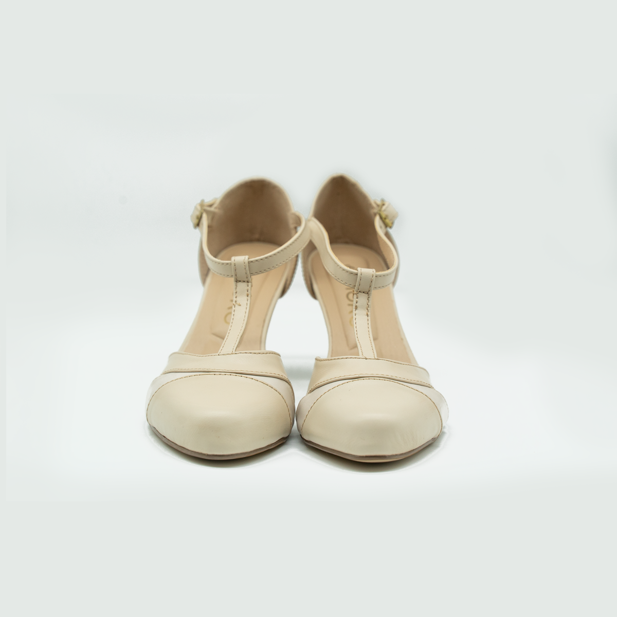 Tacón Elegante Beige con Pulsera T – Sofisticación Clásica que Eleva tu Estilo-30