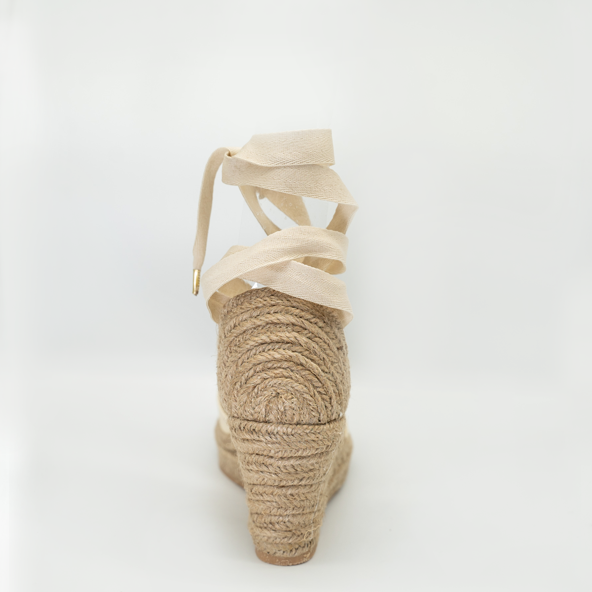 Alpargata Casual De Plataforma Corrida Con Liston Ajustable Latte-21