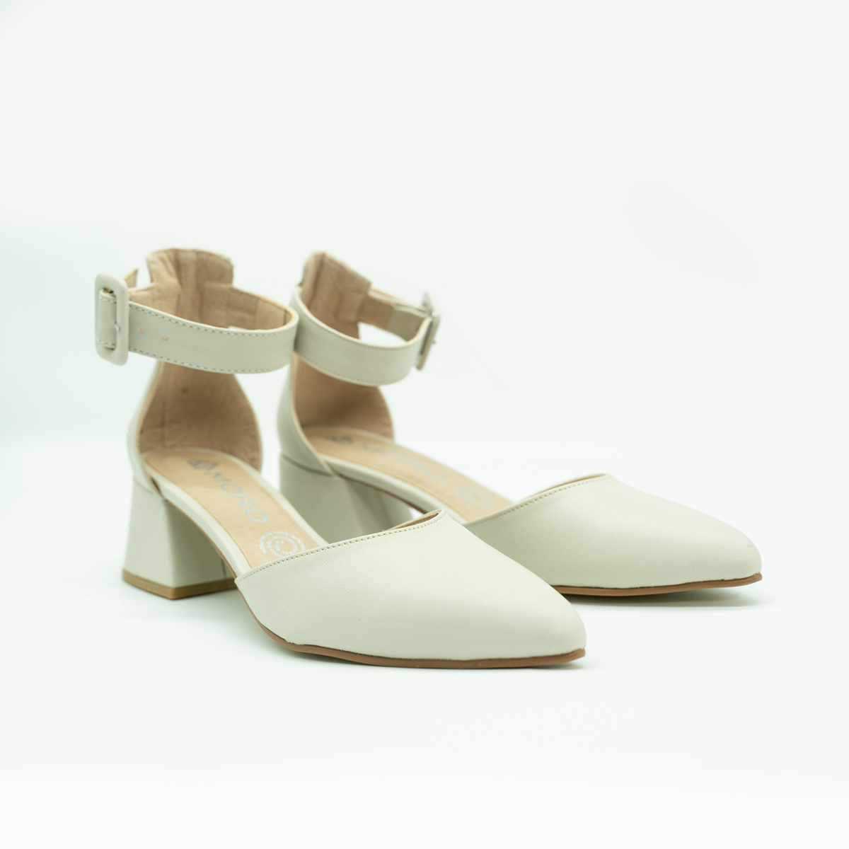 Zapatilla Puntal Básica Con Pulsera Ajustable Latte -20