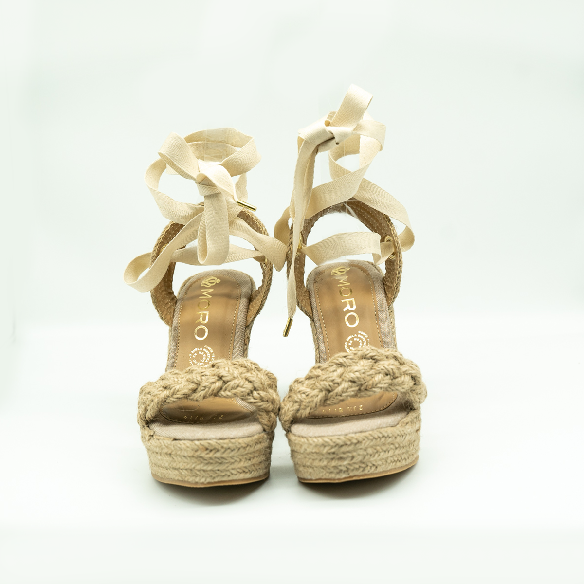 Alpargata Trenzada De Plataforma Corrida Con Liston Ajustable Beige