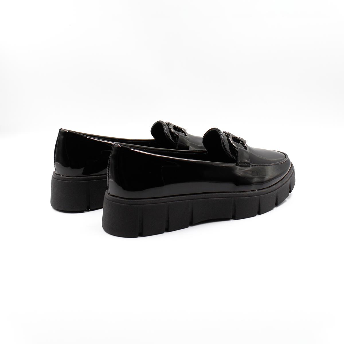 Mocasín Casual Con Herraje Charol Negro - 70