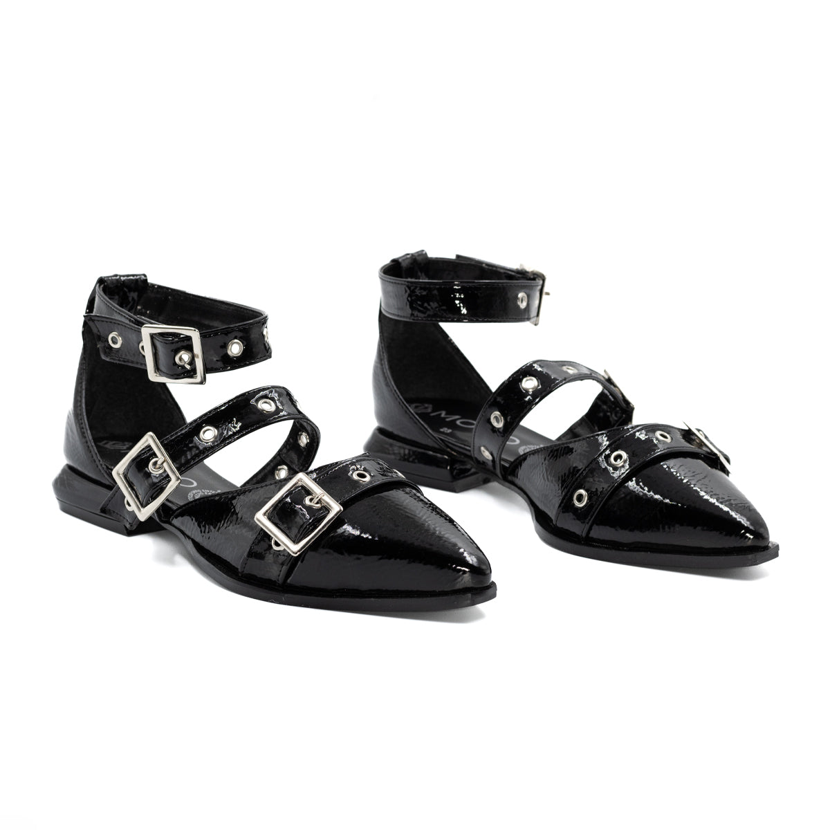 Valerina de piso puntal con hebila - Negro-05