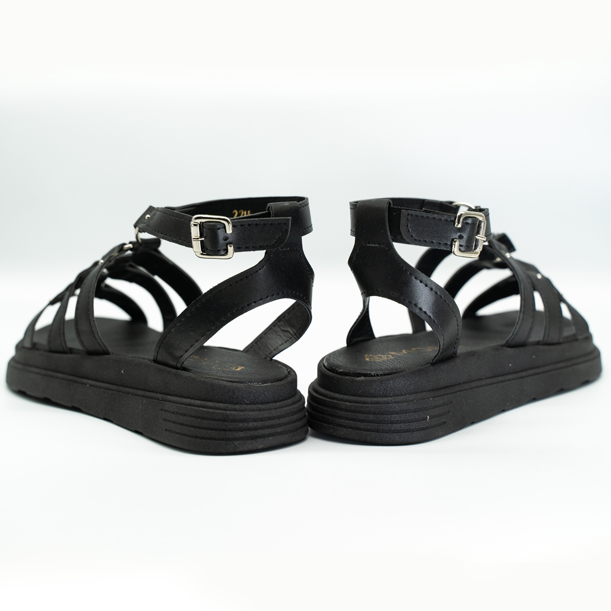 Sandalia De Estoperoles Con Plataforma- Negro-32