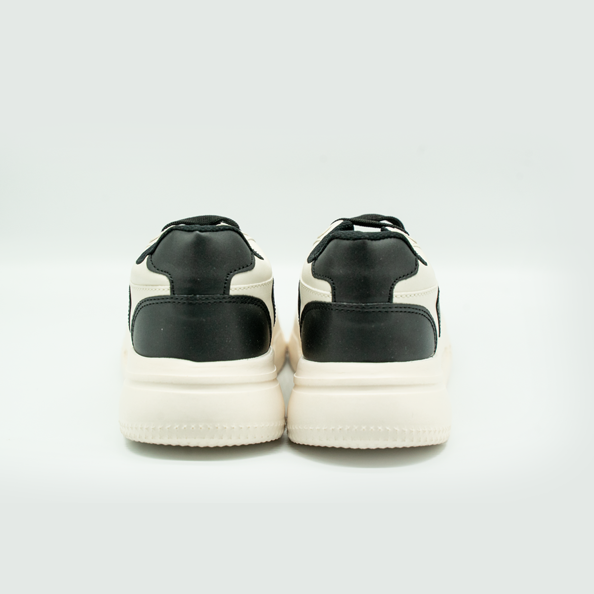 Tenis Urban Chic Plataforma | Negro/ Latte -820