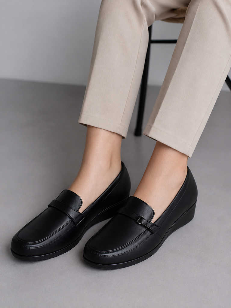 Mocasín de Descanso con Herraje para Mujer-75 | Negro