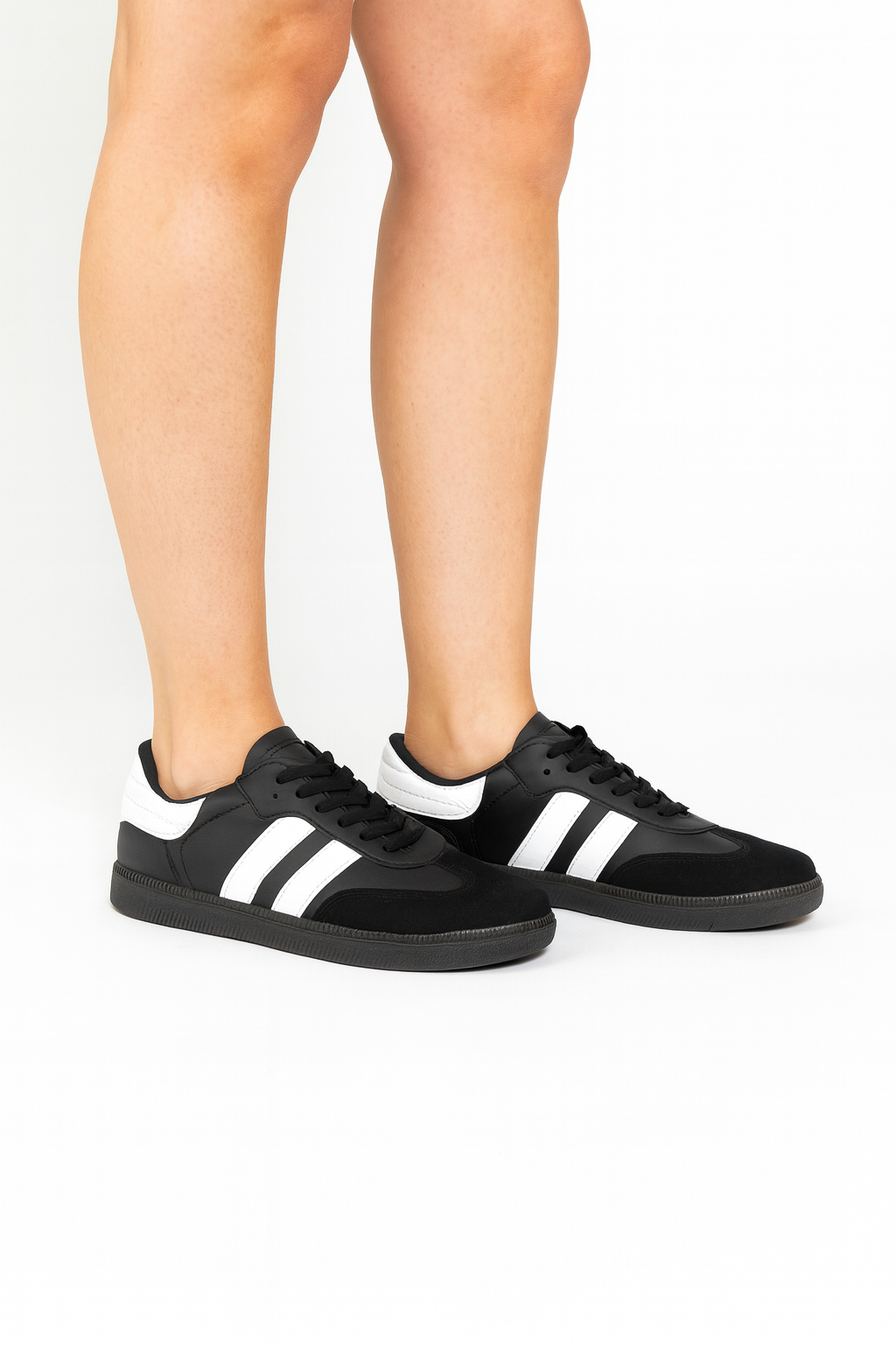 Tenis Casuales De Rayas Comodos Negro-02