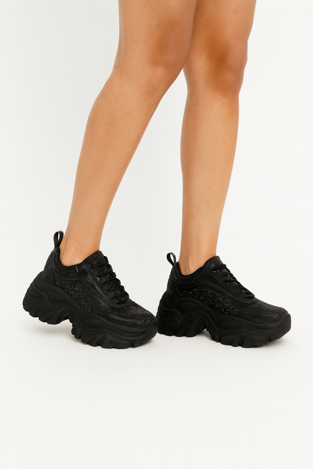 Tenis chuncky con plataforma alta tipo deportivo Negro con Brillos- 76