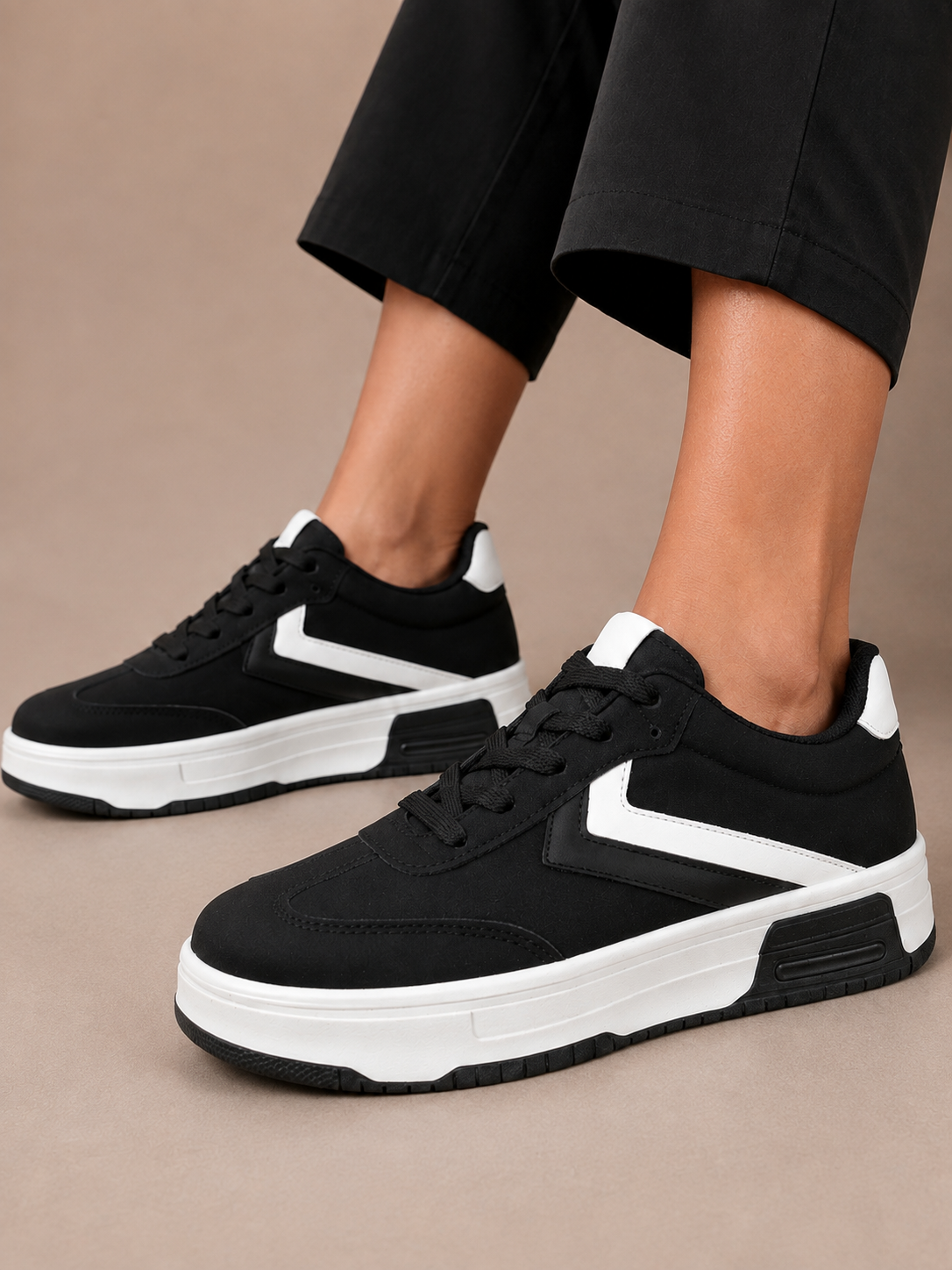 Tenis con Plataforma Corrida Básico para Mujer-14 | Negro