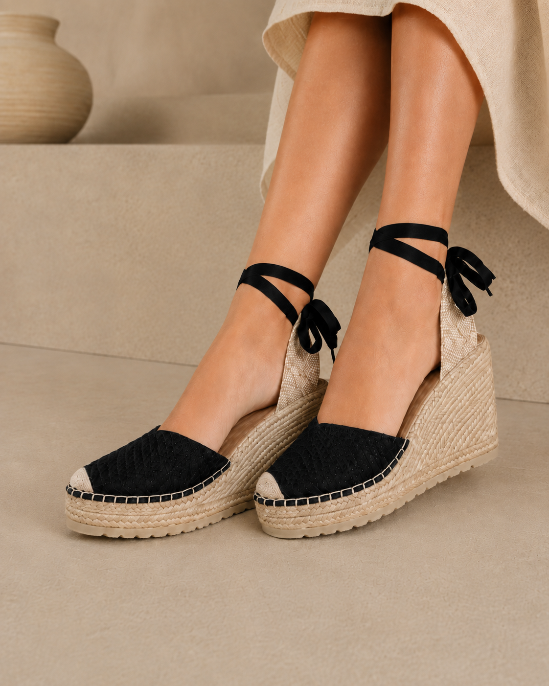 Alpargata Casual de Plataforma Alta con Listón Ajustable para Mujer | Negro