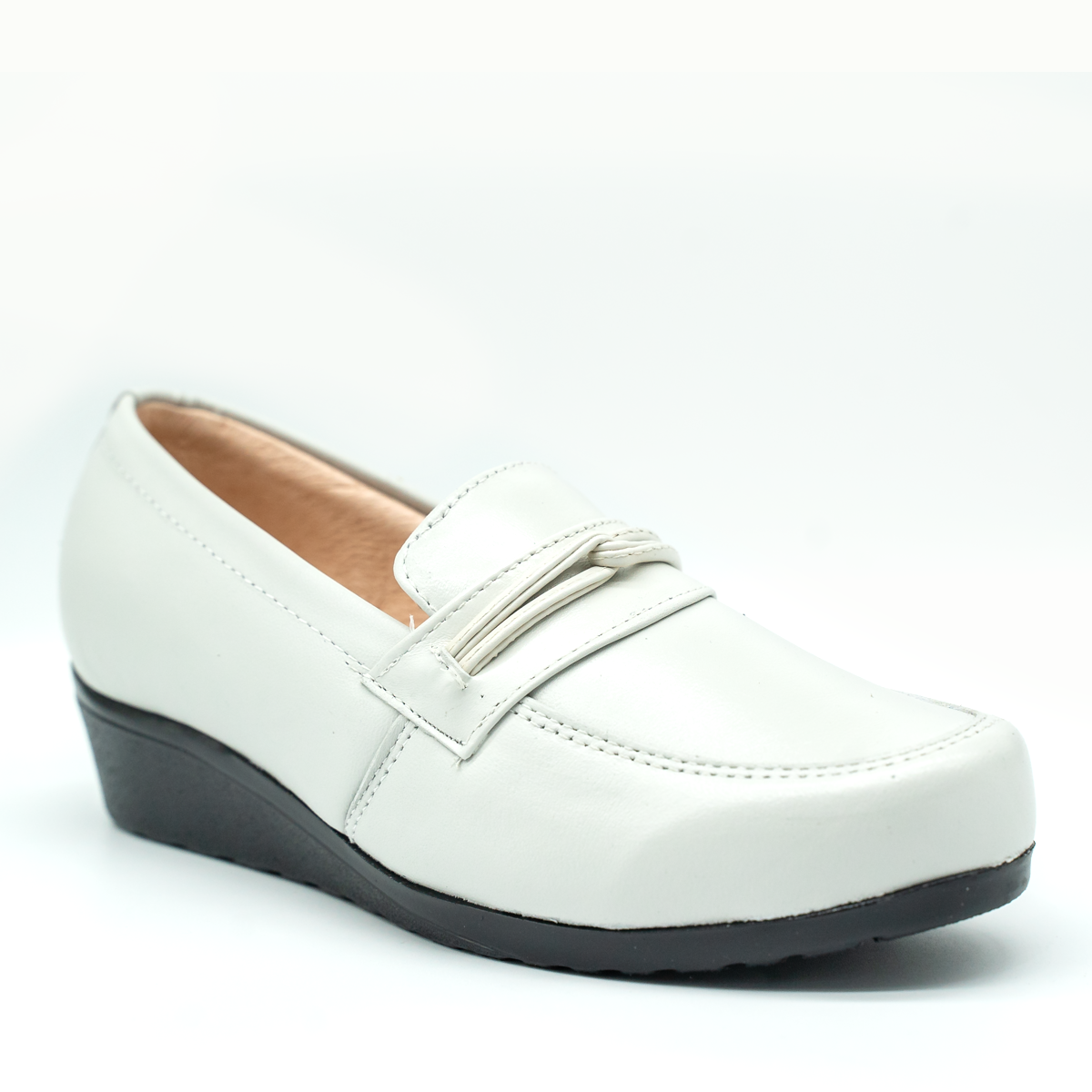 Mocasín de descanso con detalle frontal- Negro-73