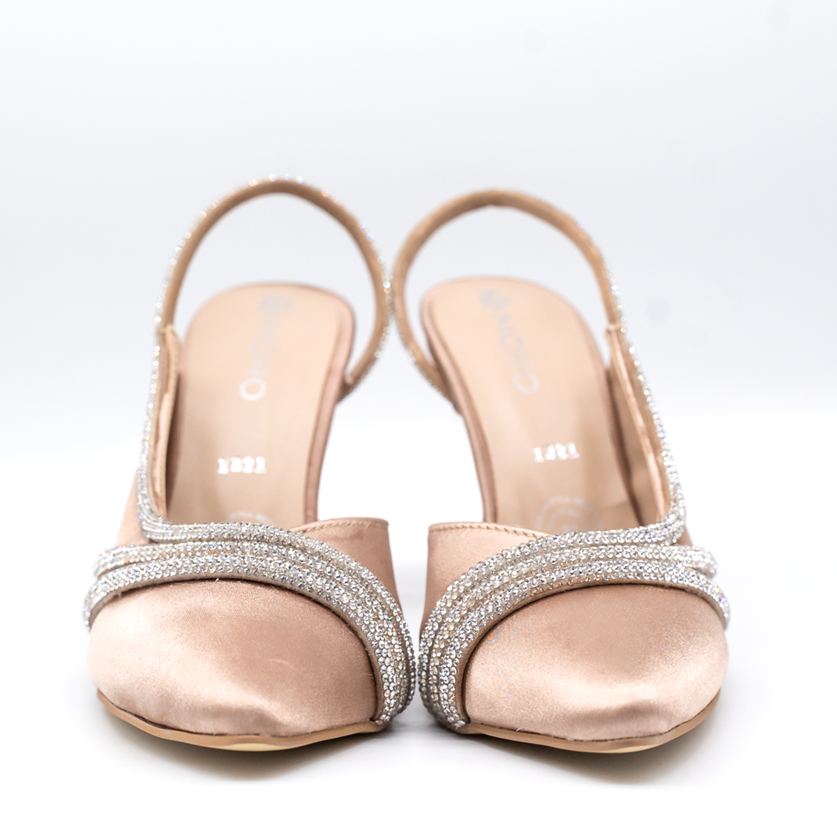 Zapatillas de tacón alto con pedrería brillante-Maquilaje-21