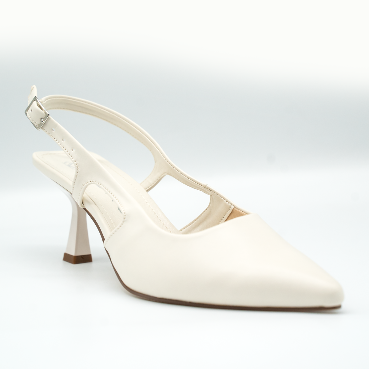 Tacón satinado con hebilla de brillo y pulsera al tobillo — Ngro-87