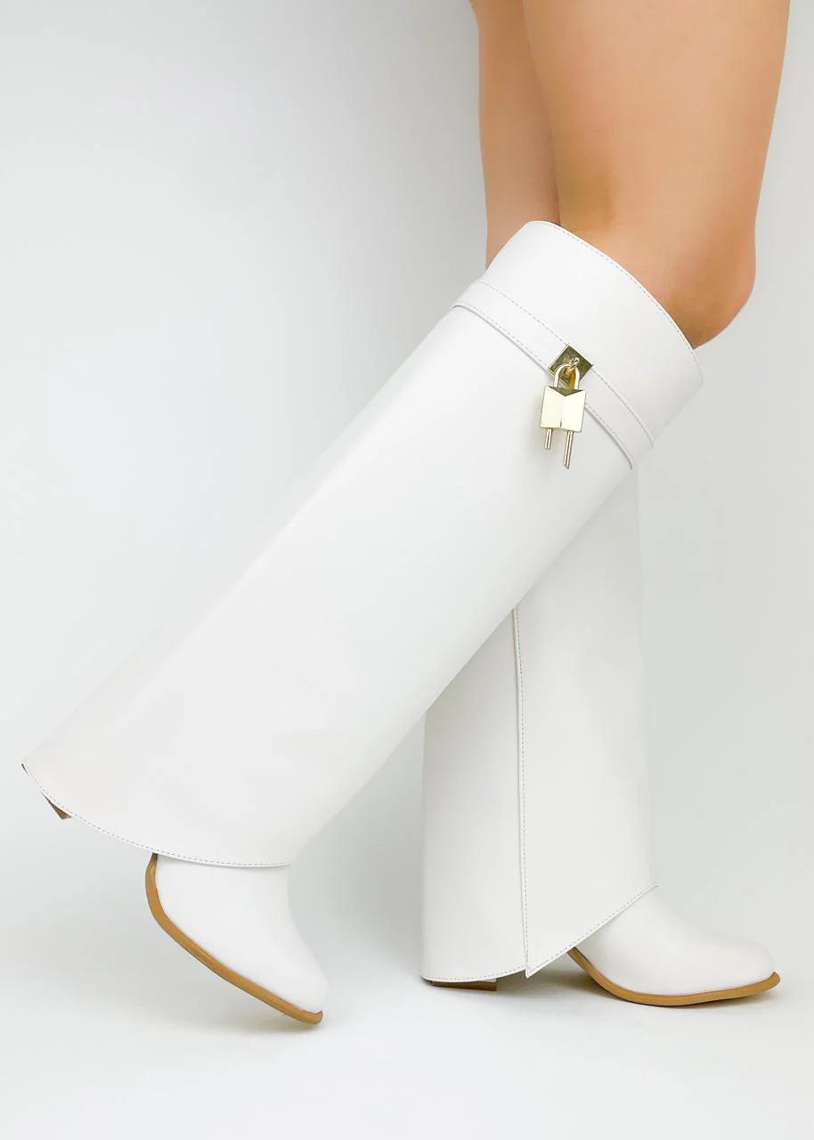 Botas Altas con Detalle de Candado-Bnco -37
