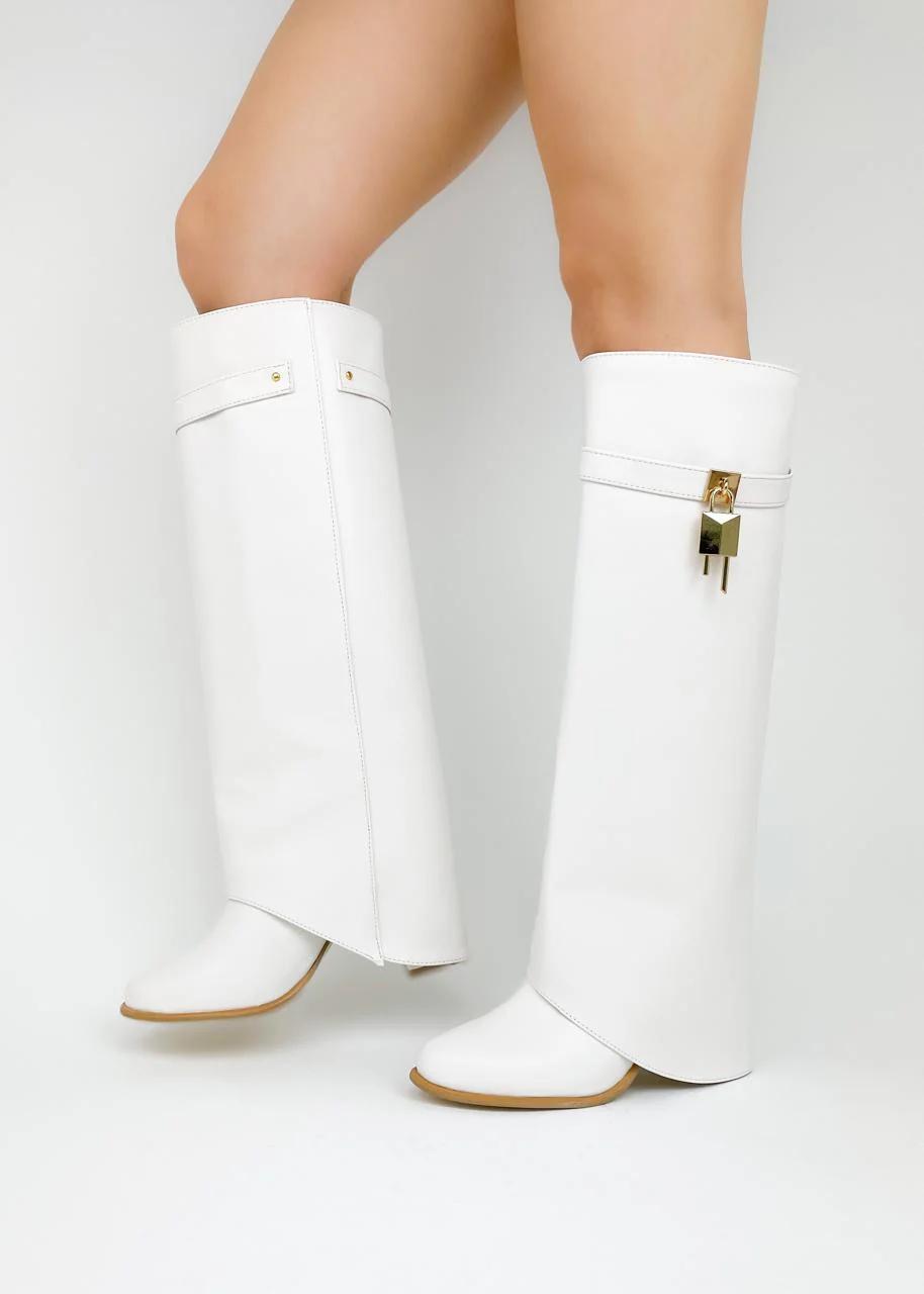 Botas Altas con Detalle de Candado-Bnco -37