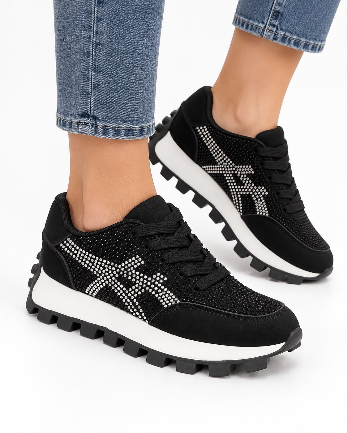 Tenis De Pedrería con Plataforma Corrida Antiderrapante -Negro