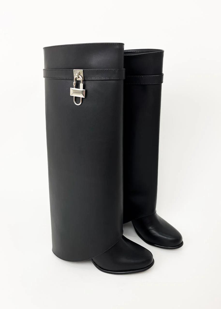 Botas Altas con Detalle de Candado-Negro-37